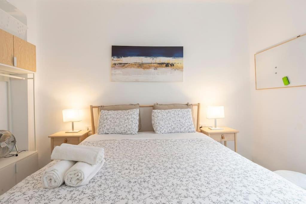3 Bedroom Flat In Historic Centre Малага Экстерьер фото